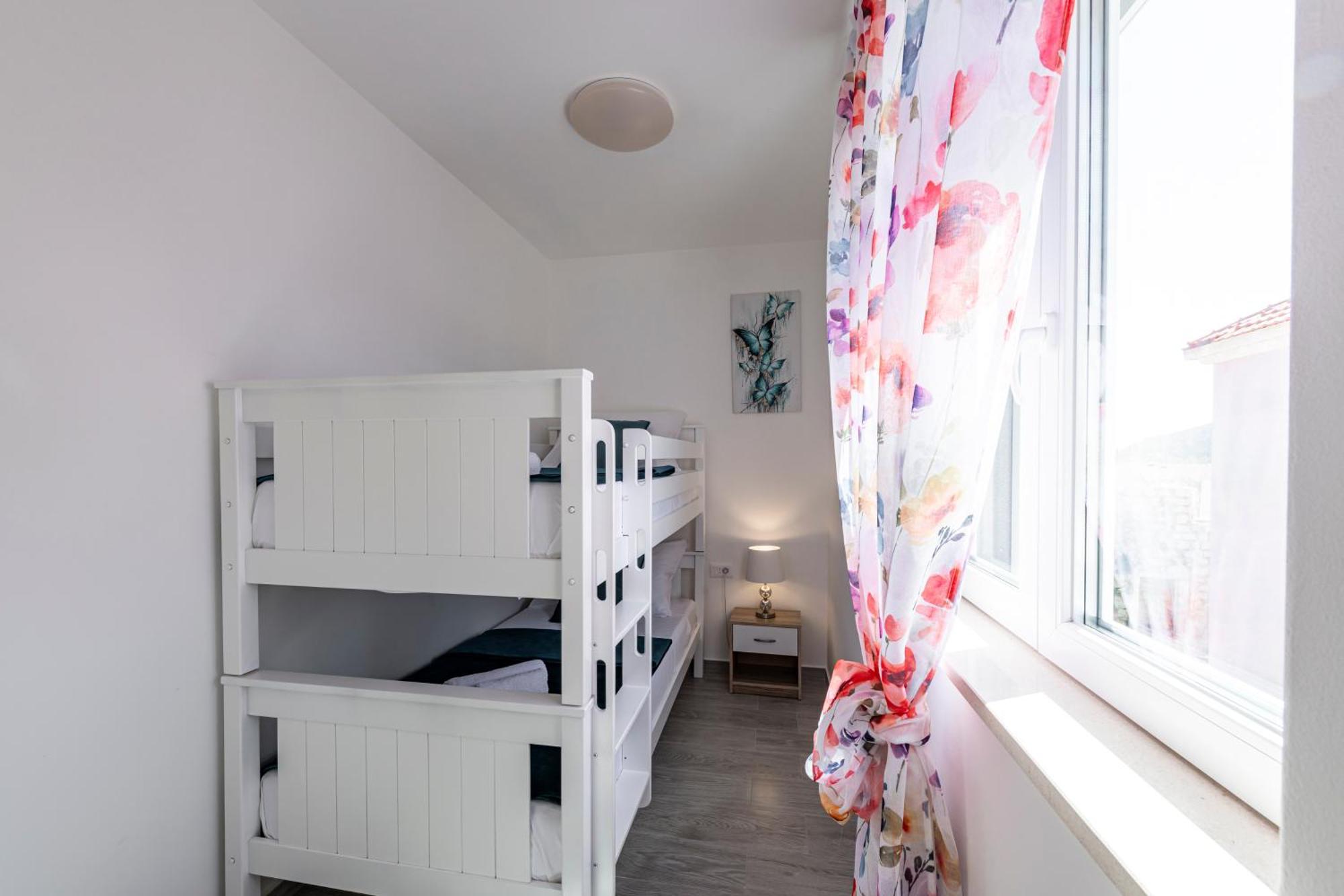 Apartments Lana Млини Экстерьер фото
